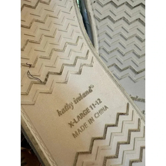 Kathy Ireland Women’s size x-large 11/12 slippers - Picture 4 of 5